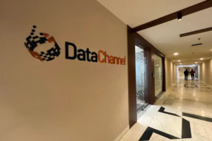 Front End Developer Intern at Data Channel Front End Developer Intern at Data Channel