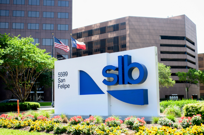 SLB Hiring Associate Data Engineer